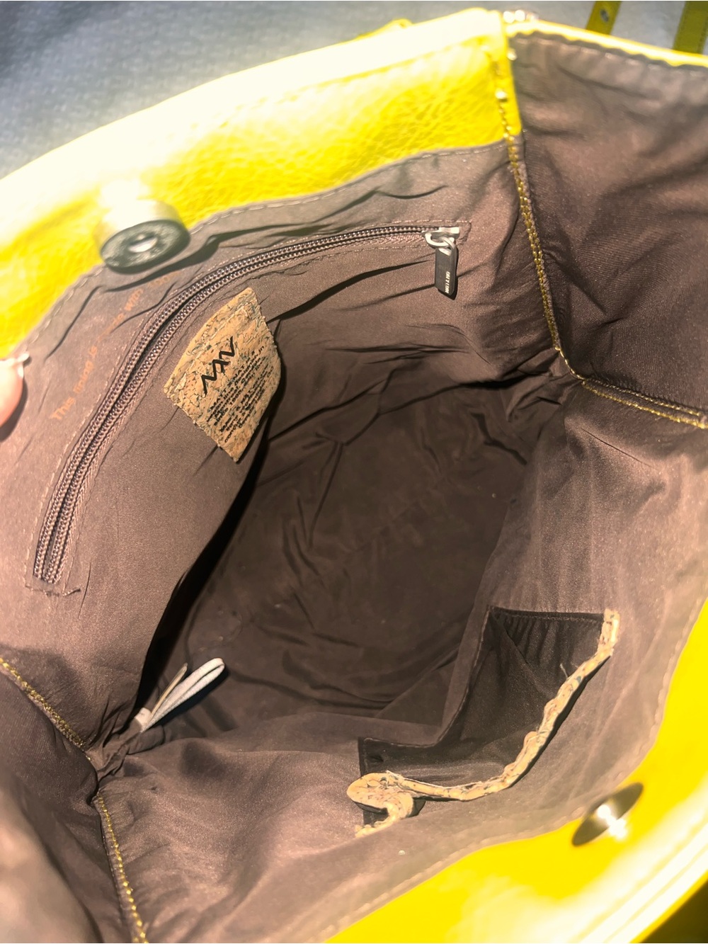 Matt & Nat Chartreuse Bucket Bag with strap - Picture 5 of 11